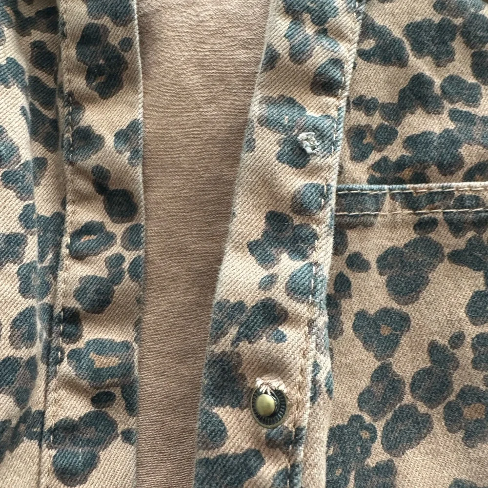 Anthropologie Denim Leopard Print Utility Jumpsuit XSP - Picture 13 of 14